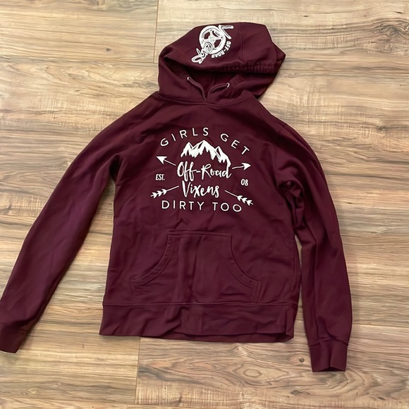 Off-road vixens clothing co. Plum color . Size small - Picture 1 of 2
